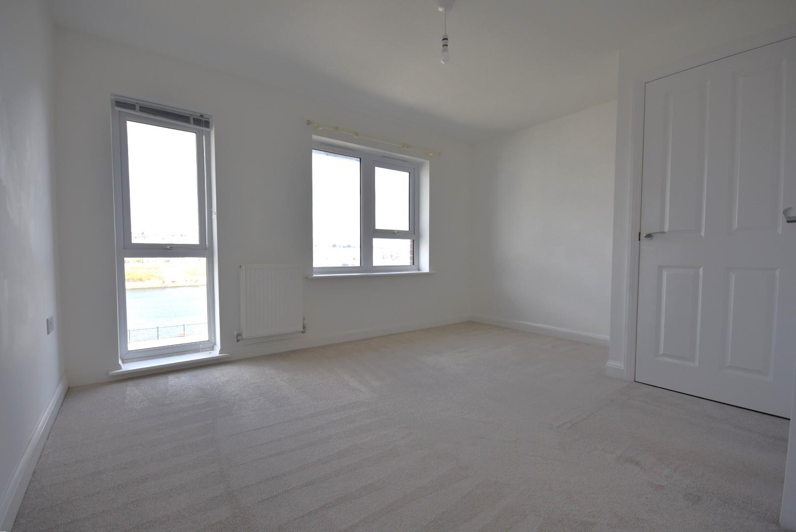 10 Clos Cymmer, Barry, CF62 5DL